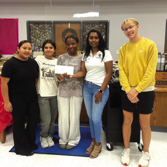 Chamber Donates to Leo Club