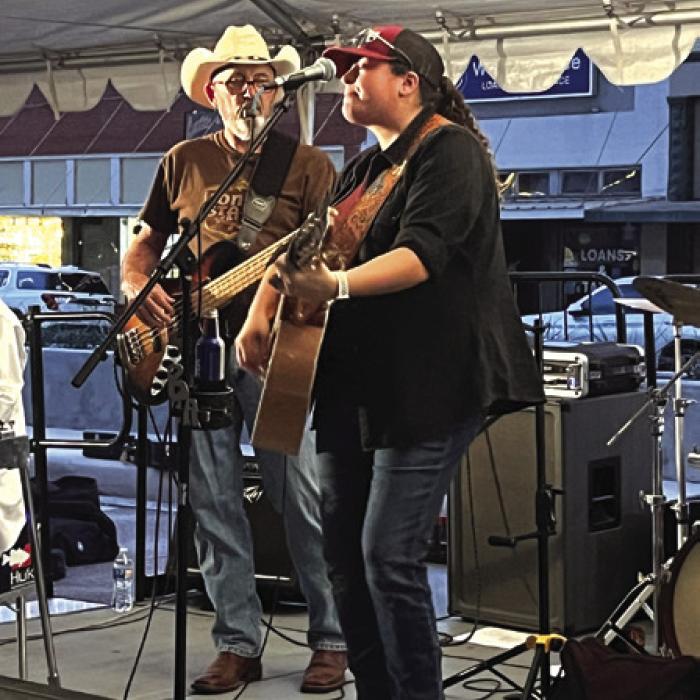 La Grange Main Street’s 30th Anniversary Party Draws a Big Crowd to Downtown