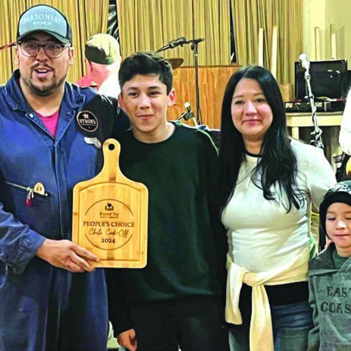 Winners of the People’s Choice Award, as voted by the Cook-off Attendees – Team Masonjay – SWBC