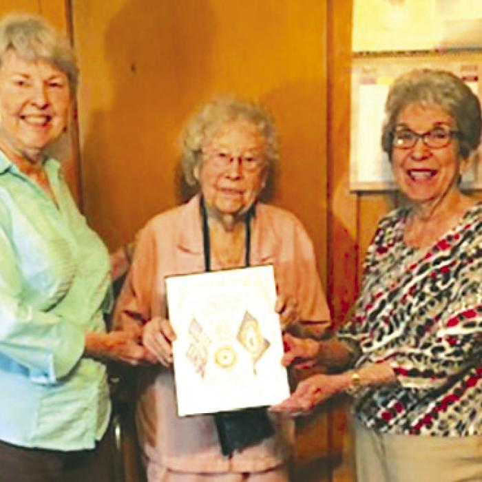 Ladies Auxiliary Post No. 338 Present Certificates