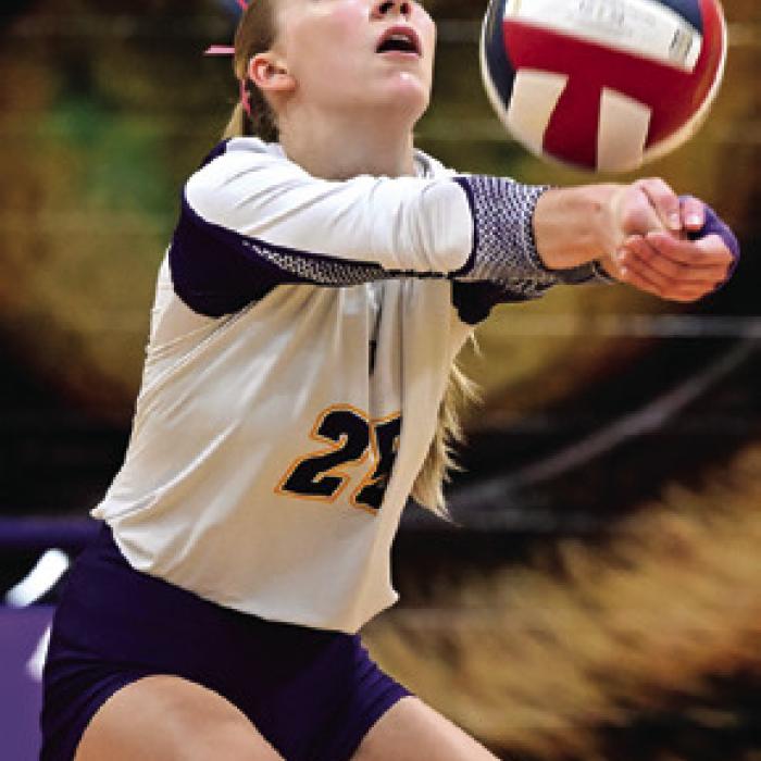 La Grange’s Kylie Trlicek passes a ball in Tuesday’s victory. Photo by Stephanie Steinhauser