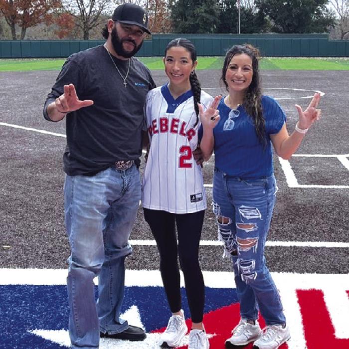 La Grange softball star Landri Hernandez has accepted a scholarship offer to play ball for Hill Junior College in Hillsboro.