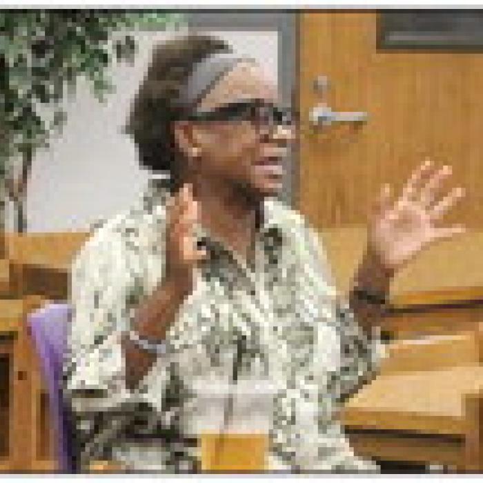 Legendary Journalist  Talks to LHS Classes