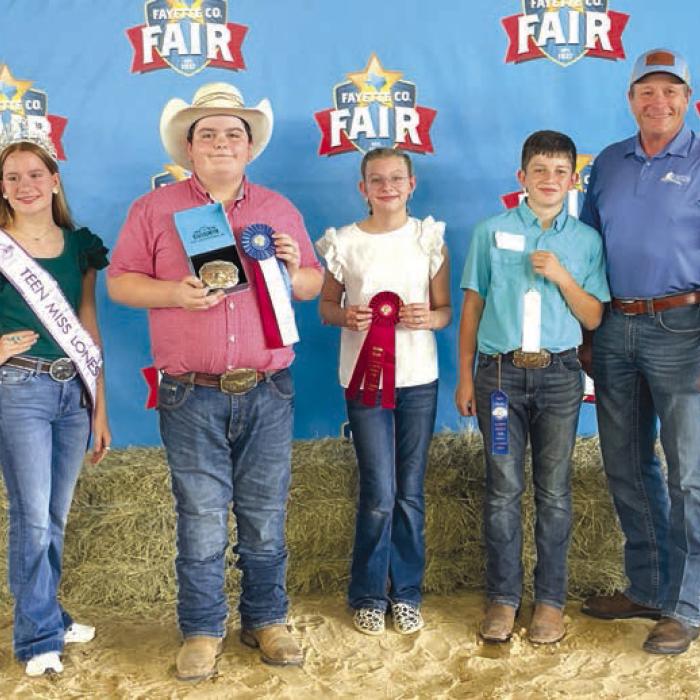 Overall High Point Winners, Junior: Kylee Hoffmann-Teen Miss Lone Star State agHERculture, Rilan Karisch, Kennedy Kaspar, Bowen Williams, and sponsor Capital Farm Credit representative Tim Knesek.