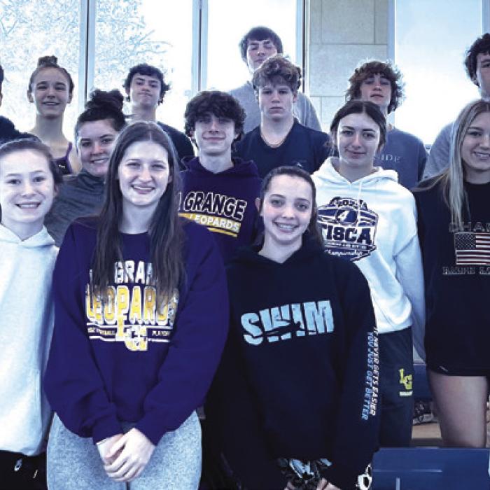 13 LHS Swimmers Advance to Regionals
