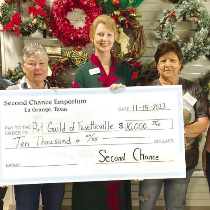 Second Chance Donates to Art Guild