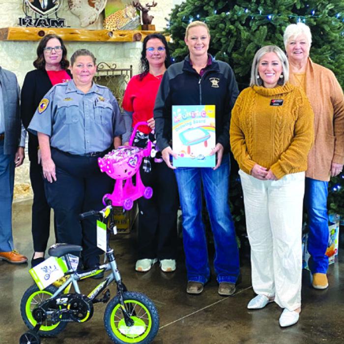 Dealerships Offering Oil Changes for Deputy Santa Donations