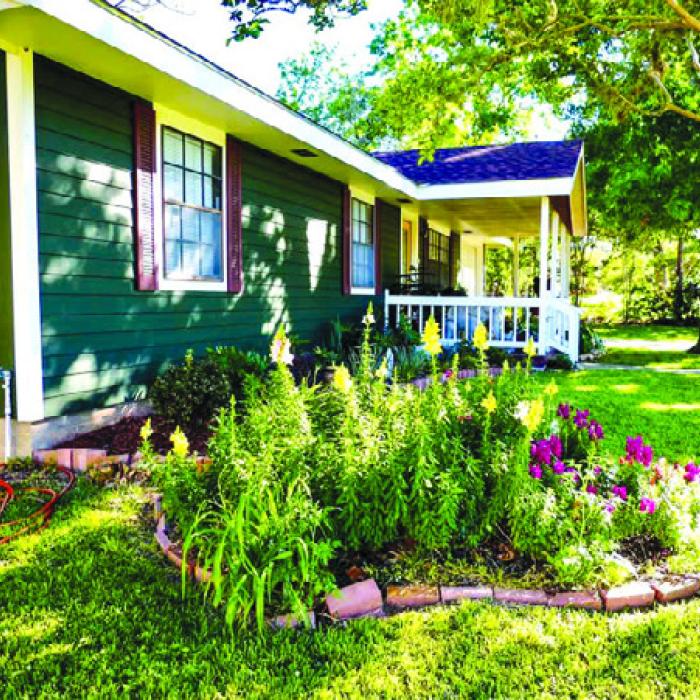 Girndt Home - 206 E. Bell Street