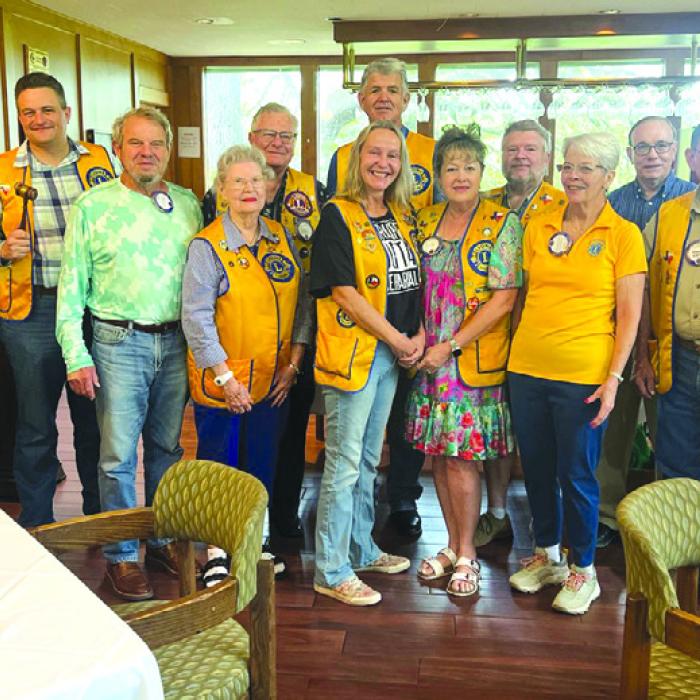 La Grange Noon Lions Officers Installed