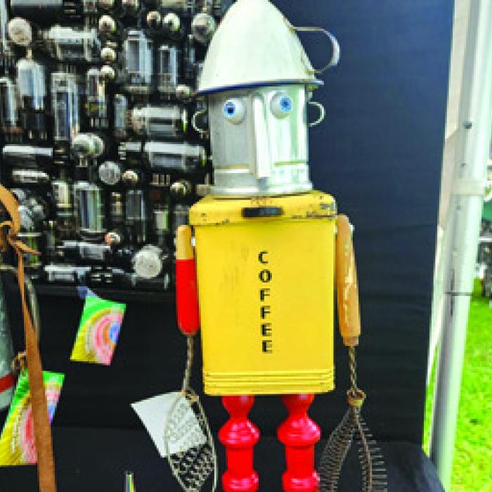 ArtWalk Brings Lots of Folks to Fayetteville
