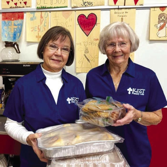 Praha KJZT Brings Baked Goods to St. Rose