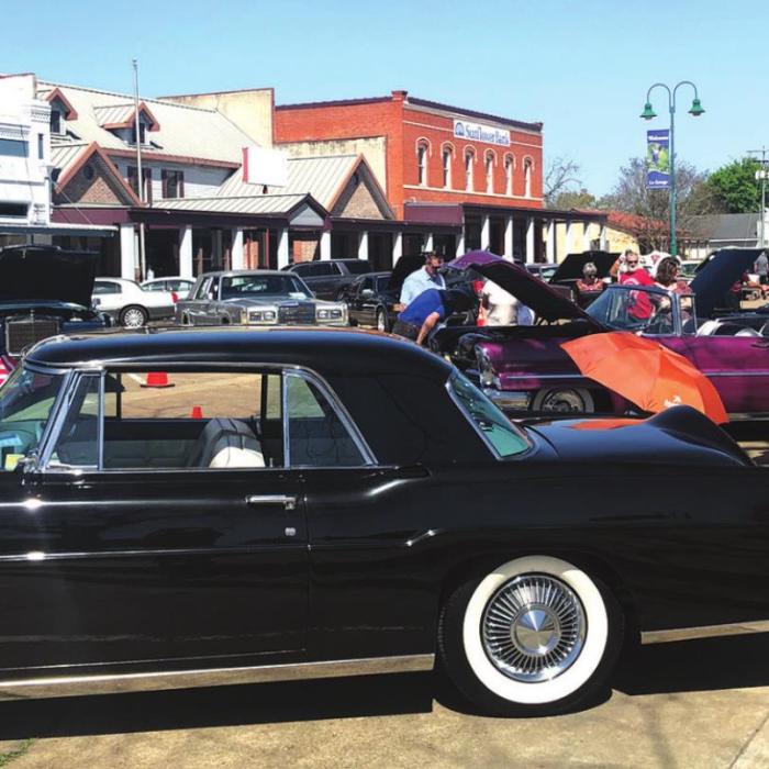 Classic Cars Fill The Square