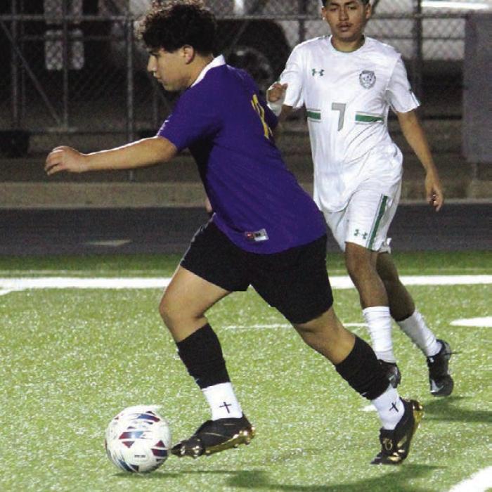 La Grange’s Raul Mancera advances the ball during Tuesday’s match. Photo by Jeff Wick