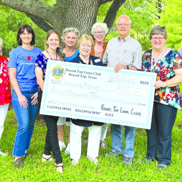 Round Top Lions Club Makes Donation