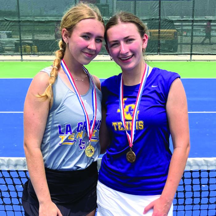 Hannah Garrison (Left)- JV Girls Singles District Champ; Kynzee Swafford (Right)- JV Girls Singles 3rd place.