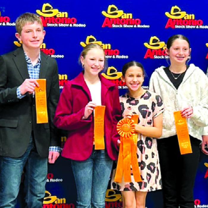 SALE Intermediate: SALE Representative, Kaden Raabe, Langley Murphy, Emery Fricke, Adalyn Emmel and SALE Representative.