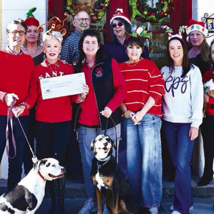 Hart Land Donates to Animal Shelter