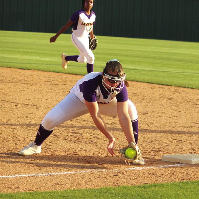 La Grange first baseman Kylin Brawley snags a grounder in Tuesday’s game.