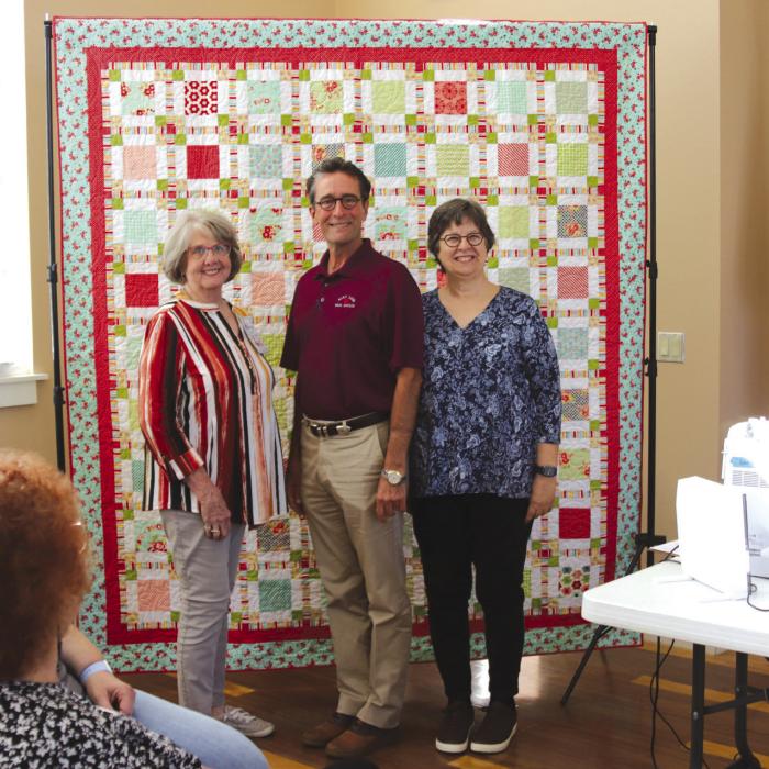 CVQG Donates Quilt to St. Mark’s Auction