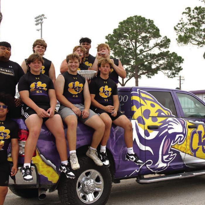 Leopards Win Linemen Challenge, Rewarded With Pan of Twinkies	