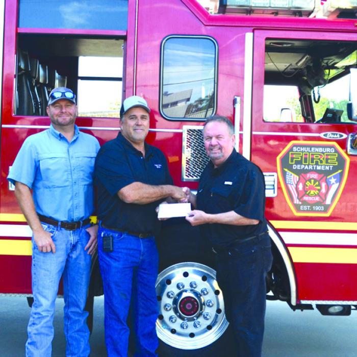Schulenburg VFD Receives Donation