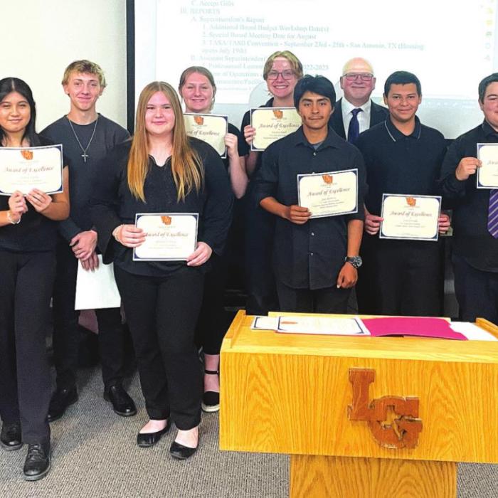 LGISD Board Recognizes State Qualifiers