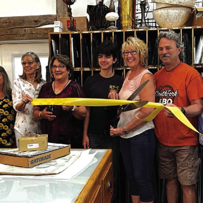 Carmine Chamber of Commerce Holds Pair of Ribbon-Cuttings