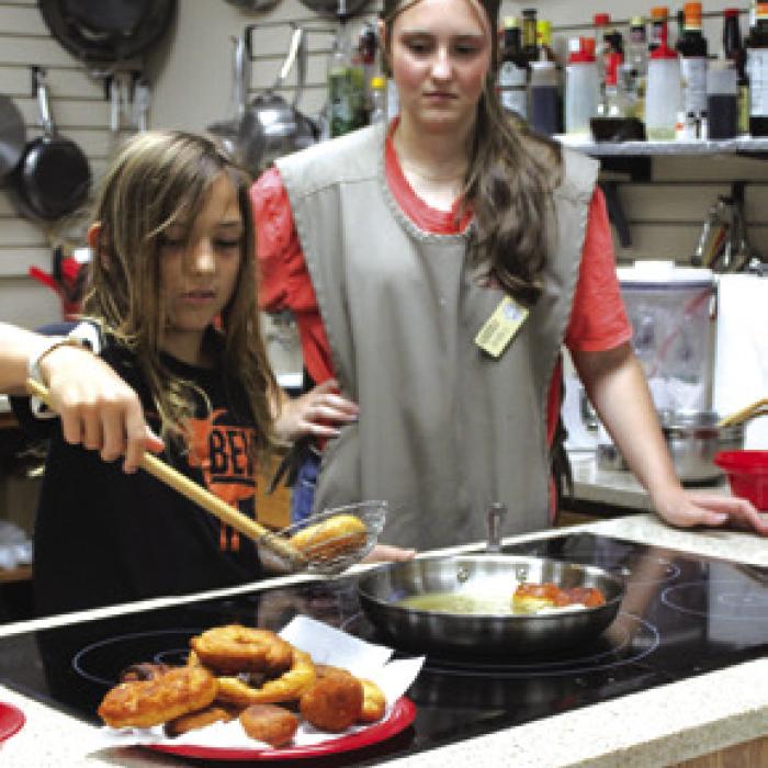 Kids Learn the Art of Cooking in Downtown LG