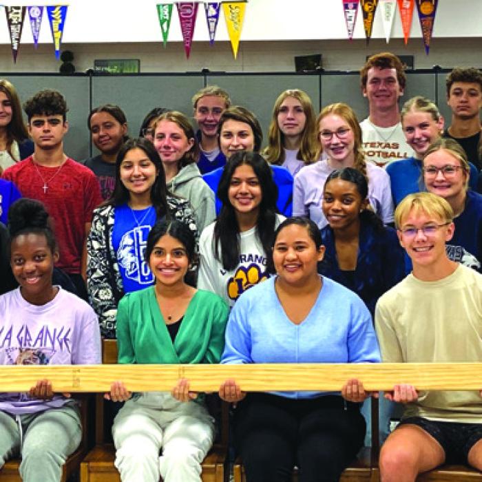 Leo Club Learns About Habitat For Humanity