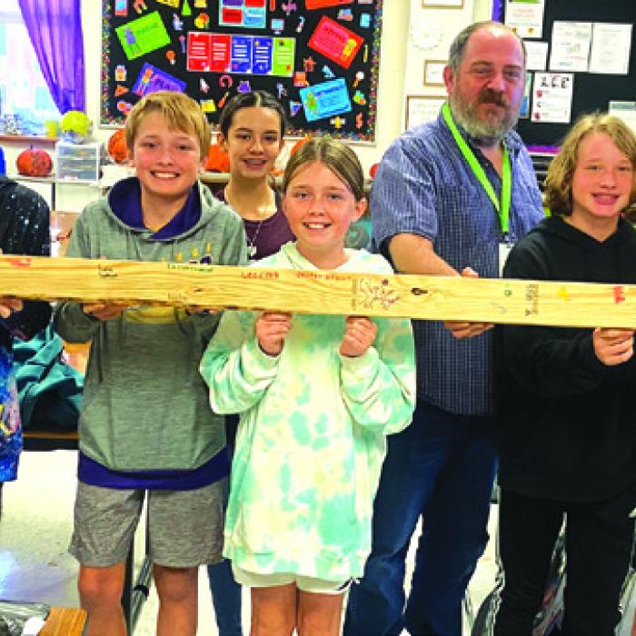 Leo Club Learns About Habitat For Humanity