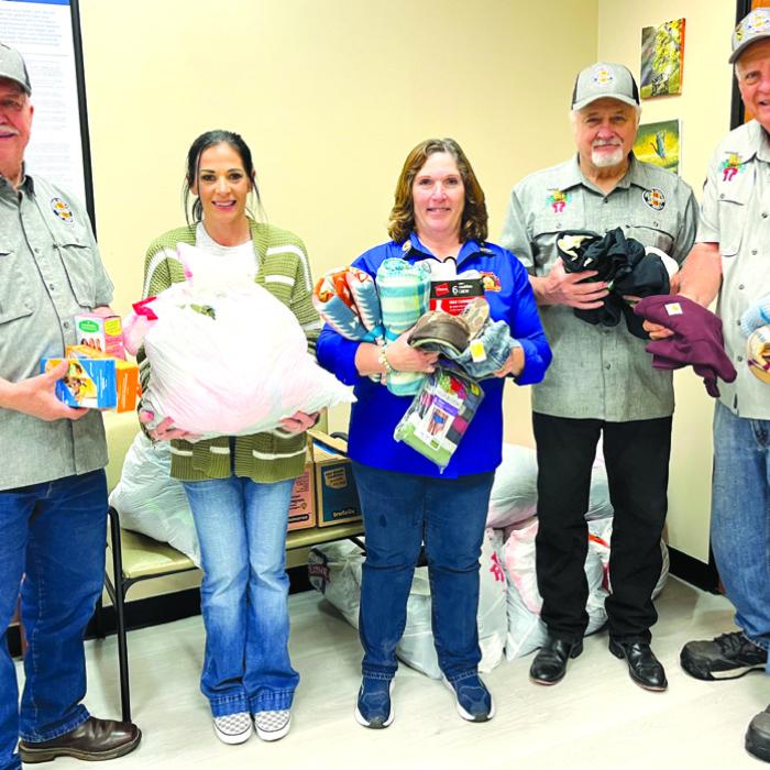 Vietnam Veterans Donate to VA Clinic
