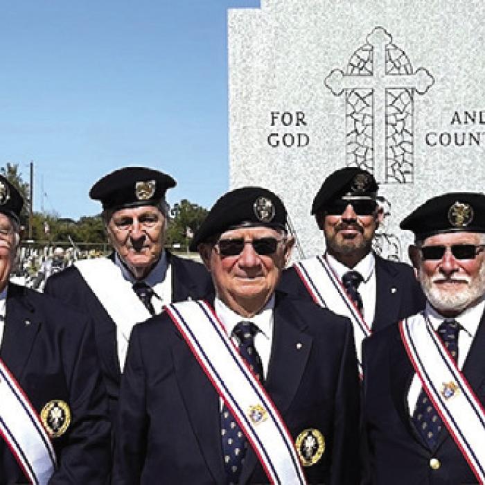 Knights of Columbus Participate at Veterans Day Service in Praha