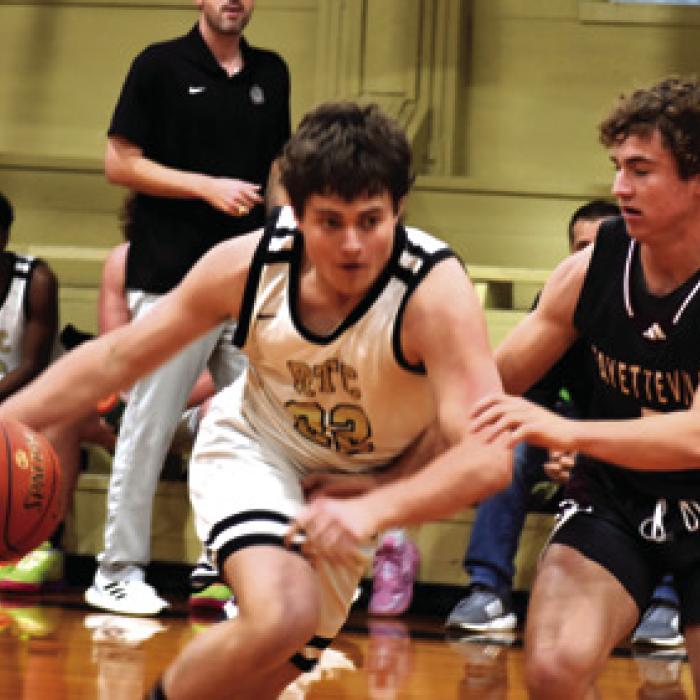 Fayetteville Boys Put Finishing Touches on Dominant Regular Season