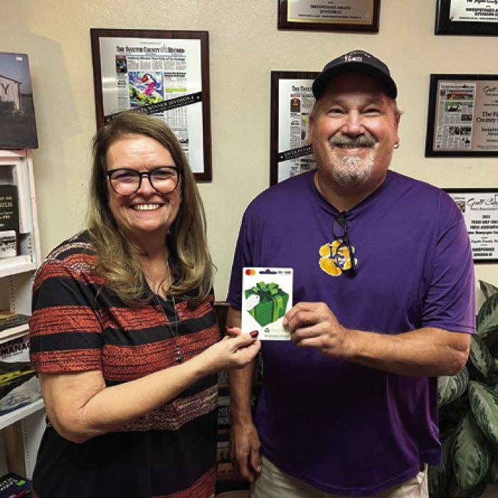 Gardiner and Cox Split $300 Football Pick-It Pot