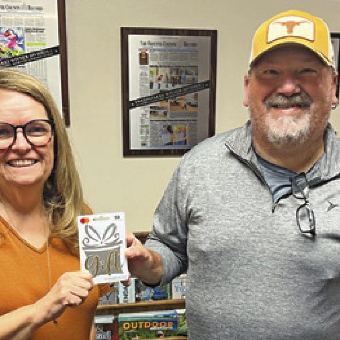 Loehr, Cox Split Football Pot