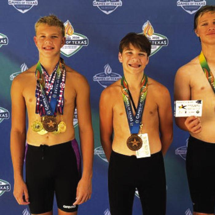 11-12 Boys Relay Team.