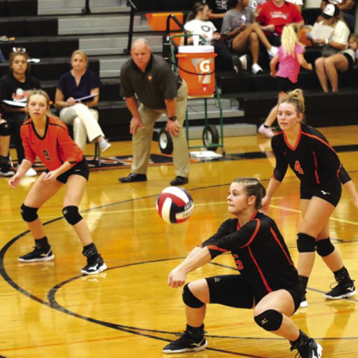 Schulenburg Defeats Smithville in Five-Set Thriller; RTC Beats Burton