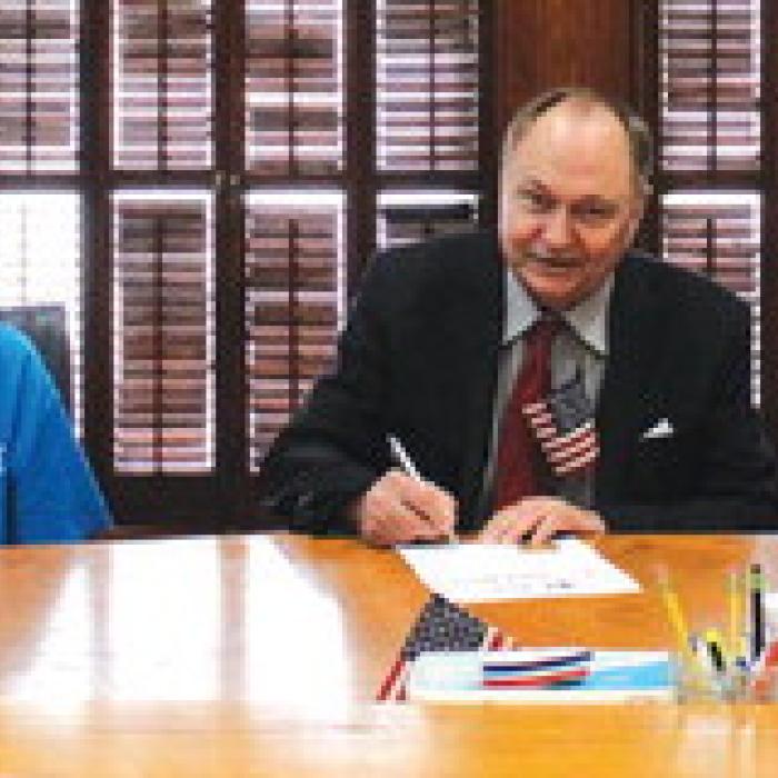 KJZT, Judge Proclaim Flag Day Here