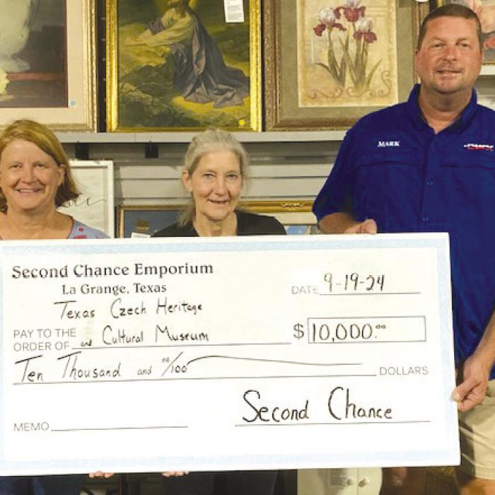 Second Chance Donates to Local Organizations