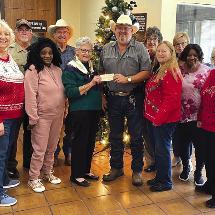Deputy Santa Receives Donation