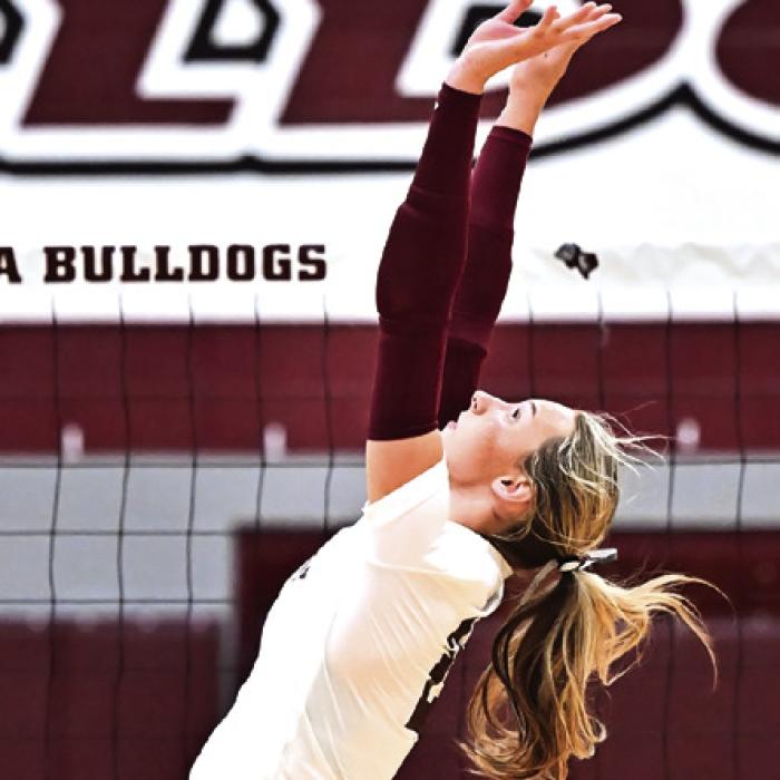 The Flatonia Lady Bulldogs hosted The Weimar Lady Wildcats in district play on Friday night. Summer Sodek sets up for a hitter in Set 1. Photo by Stephanie Steinhauser