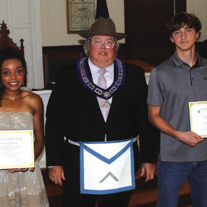 LaFayette Masonic Lodge in LG Honors Community Leaders