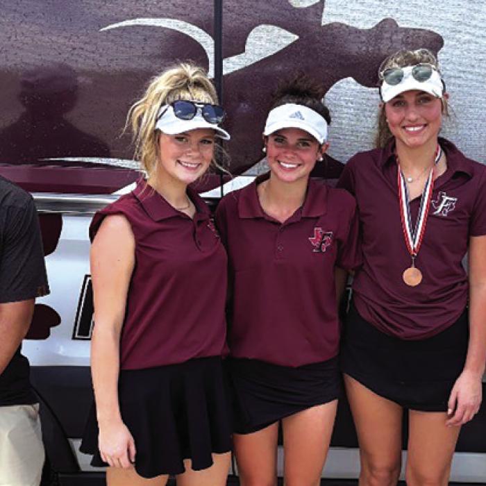 Fayetteville Golf Team Competes at District Tournament in Giddings