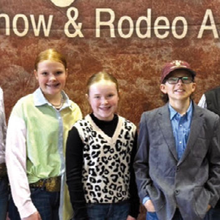 4-H Compete in Livestock Judging Contest