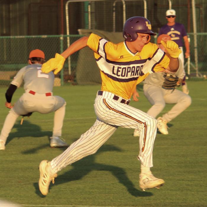 La Grange’s Max Dixon hustles down the line for an infield single Tuesday. Photos by Jeff Wick