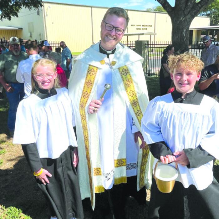 Sacred Heart Catholic Church Holds Blessing of the Pets