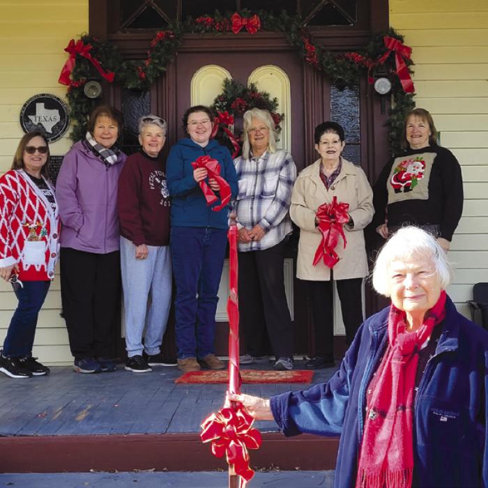 Faison House Decked Out For Christmas
