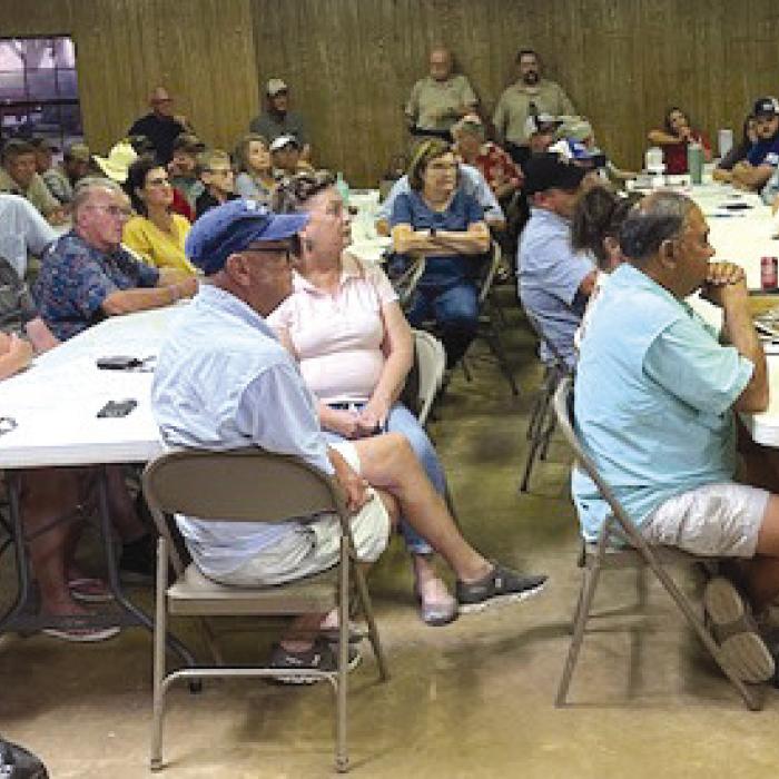 Large Crowd Attends Battery Storage Meeting