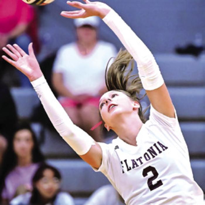 Flatonia’s Summer Sodek sets a ball in Tuesday’s win. Photo by Stephanie Steinhauser