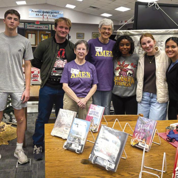 La Grange Leo Club Hears from AMEN